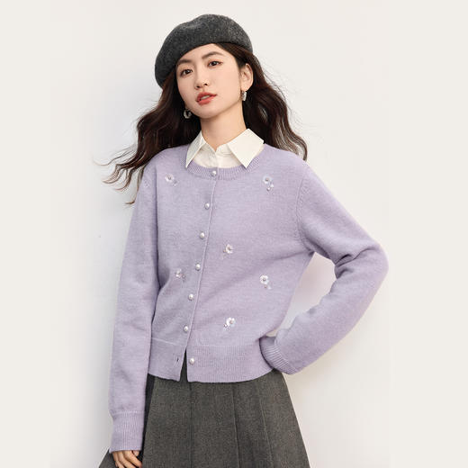 【09/10新品】熙世界珠片绣珍珠扣针织开衫女2025秋冬季新款紫色圆领毛衣短外套 商品图3