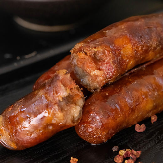 手工风干肠丨当日鲜土猪+秘制调味+手作柴火蒸煮，肉香醇正 肥瘦比3:7，五香味/麻辣味 每包约4-5根。⭐️顺丰快递 商品图1