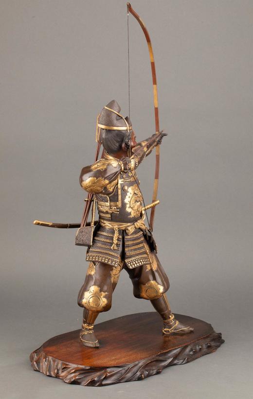 独角鹿西洋古董日本古董硬木底座装饰铜鎏金赤铜精雕弯弓武士造型人物雕塑古董摆件一对 商品图1