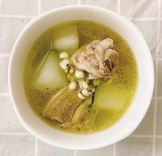 【京东包邮】金秋助农福利买一赠一到手2只仅79.9九华山散养黄油老母鸡 汤汁带黄油 肉质鲜美 鲜而不腻 鸡汤炖煮首选基地直邮 商品图2