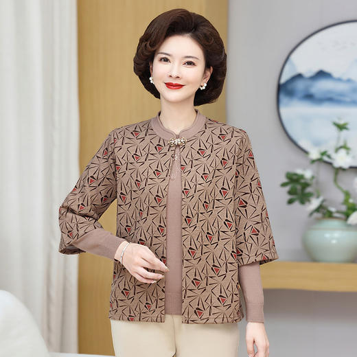 W050-3113真两件套-90-168妈妈春秋装格子毛衣外套薄款针织开衫中老年人女大码打底衫两件套 商品图0
