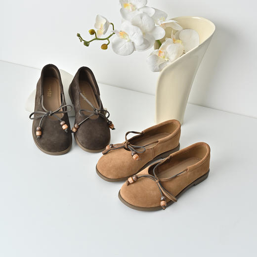 经典鲨2025秋专柜新品复古圆头简约平底通勤日常舒适单鞋女KW328-537021 商品图2