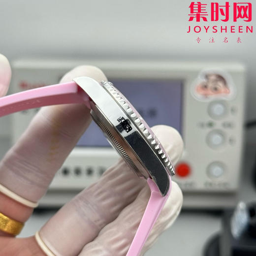 新款CLEAN➕Rolex&Labubu 劳力士Black联名款“拉布布” 字面采用多色油彩表面加上搪瓷使字面更加光亮 表径40mm 商品图4