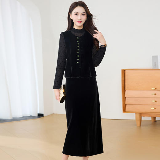 QYM 26806-Y新中式国风金丝绒马甲搭配连衣裙两件套 商品图1