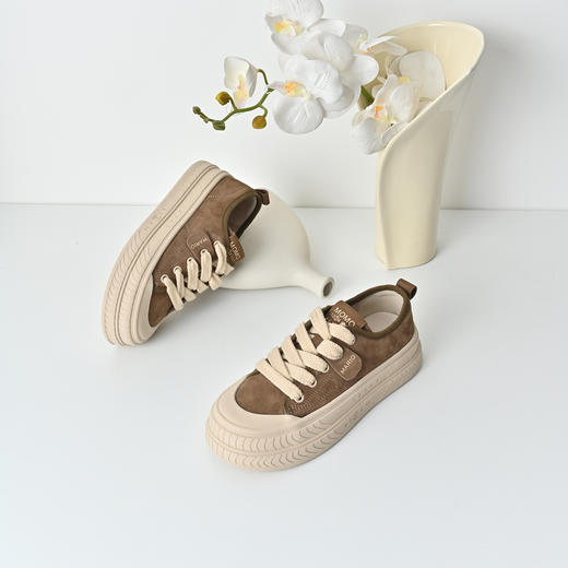 经典鲨2025秋季新品潮流百搭圆头系带舒适通勤平底休闲鞋女KW316-537051 商品图2