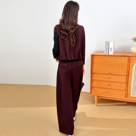 QYM 25B15-Y运动套装三件套妈妈休闲穿搭 商品图2