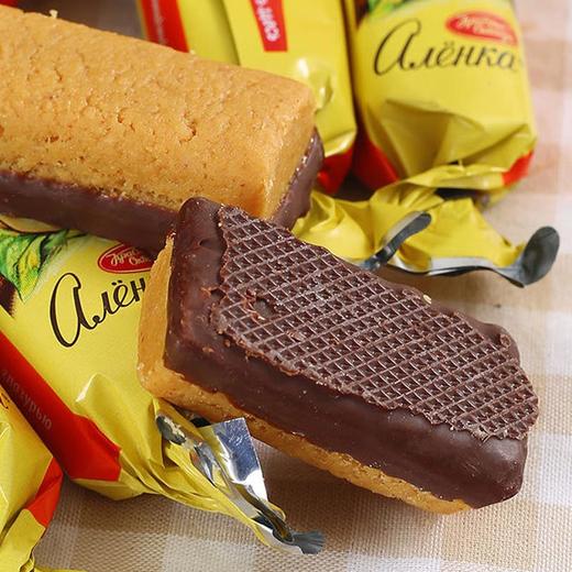 俄罗斯进口爱莲巧牌花生芝麻味酥糖250g 商品图2