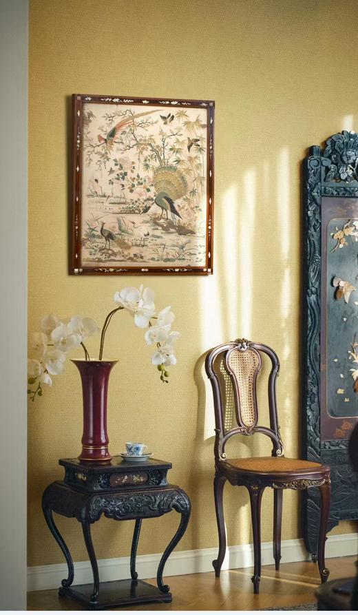 【已售】独角鹿西洋古董中国清代出品卷叶纹螺钿镶嵌木框装饰「屏开富贵」主题粤绣挂屏 商品图1