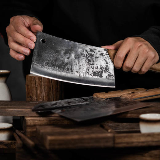 【顺丰快递】极客手工锻打刀具｜美食之都 中国乐山 手工锻打 长城特钢刀身 用完及时擦拭干净，避免生锈 进口柚木刀柄 坚韧锋利  终身售后 商品图7