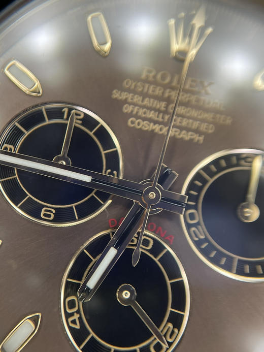 C厂Clean厂clean116505玫瑰金巧克力🍫热门款迪通拿 整个手表基于正品original原版开模的super copy版本 乃精品中的精品细节做的非常的nice 可以说是无可挑剔的存在❕❕ 商品图4