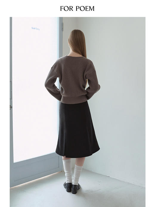 ForPoem 现货 25/FW原创设计中腰微喇工字褶黑色羊毛中裙半身裙 商品图4