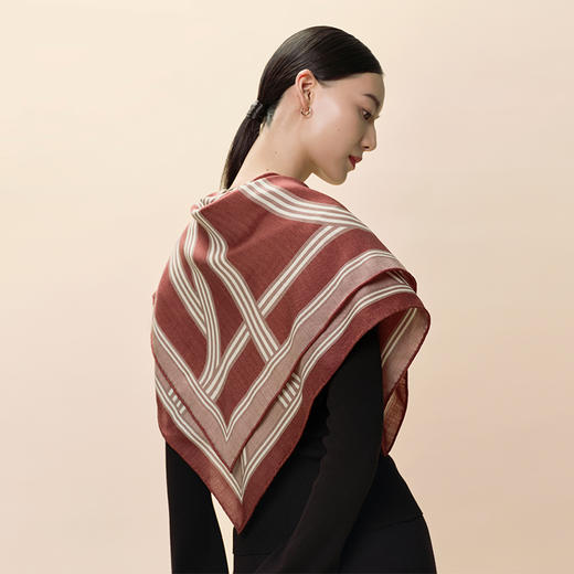 万事利“万事可期”75厘米WL双面印花丝羊毛围巾 商品图0