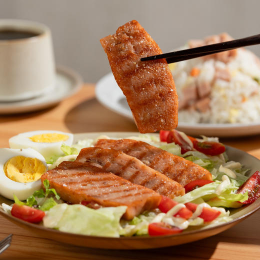 山药藕粉黑猪肉午餐肉| 只选用散养的黑猪前腿肉，特别添加藕粉和山药，不添加防腐剂，口感丰富紧实有嚼劲，老人孩子放心食用，经过高温高压杀菌。250克/袋⭐️顺丰快递 商品图5