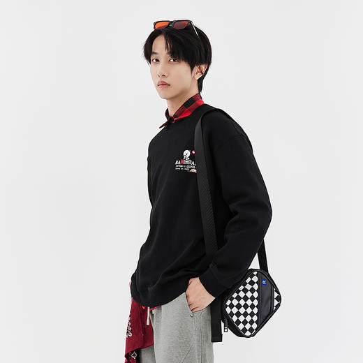 【新品上新】HX 春秋季圆领卫衣宽松C106530034101联名款 商品图6