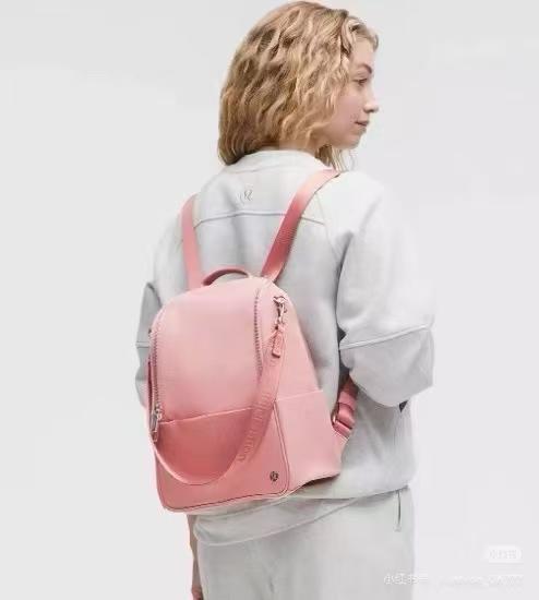 清仓，独家，订单，新品lulul City Essentials Small Backpack 10L男女同款双肩背包立体 商品图0