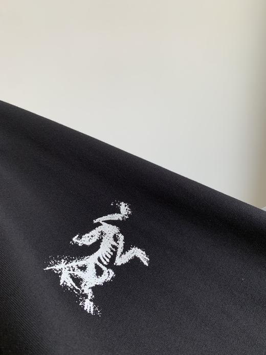 点此购买 始祖鸟春秋季男士Kragg SL Cotton Bird纯棉长袖T恤 bk 329897 商品图12