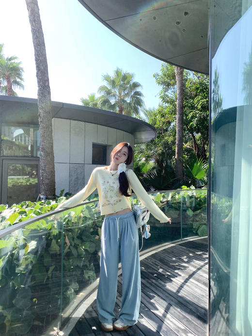 <曾小咸推荐>现货秒杀！最后一波 ！百搭米黄色印花圆领短款针织衫 日常149.99 立减90 秒杀59.99！ 商品图8