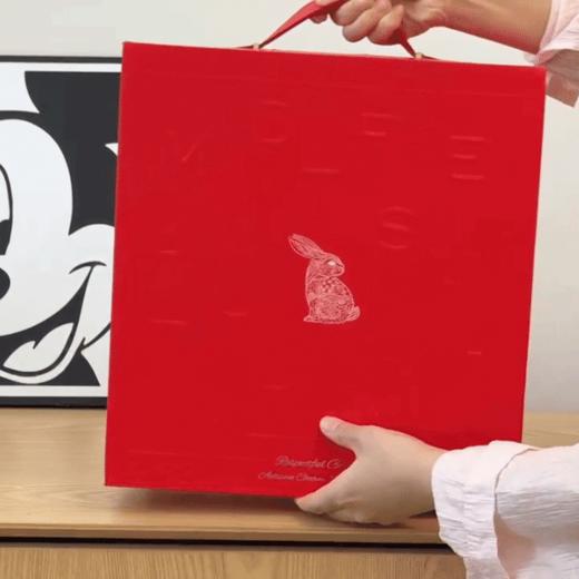 疯抢中！！中秋红金浮雕手提礼盒【柏榕酒庄老树藤干红月饼】法国进口干红+4款中式月饼 14%vol 750ml*2瓶 商品图0