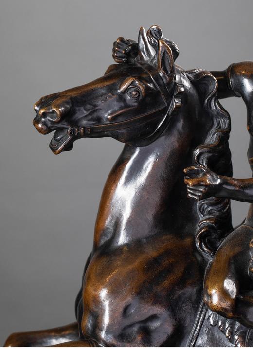 独角鹿西洋古董法国出品雕塑家Antoine Coysevox设计布勒镶嵌底座装饰青铜雕塑作品一对《骑飞马的荣誉女神与墨丘利》 商品图7