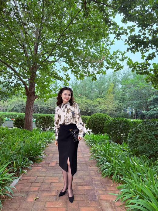 下摆开叉半裙 商品图7