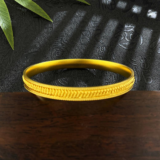 【限时克减150元】足金999.9 古法实心固口手工编织麻花手镯（面宽约5.7-6.1mm）(ANWGFSZ01091))预售产品下单后不退款不退货不换货不补差价 商品图1