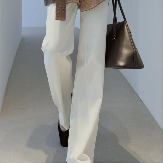 王炸版型！美国进口匹马棉直筒复古重洗牛仔裤 经典中高腰直筒裤 骨感挺括，不易变形鼓包，耐穿好打理，宽松量感舒适藏肉，拉长腿部线条比例 商品图9