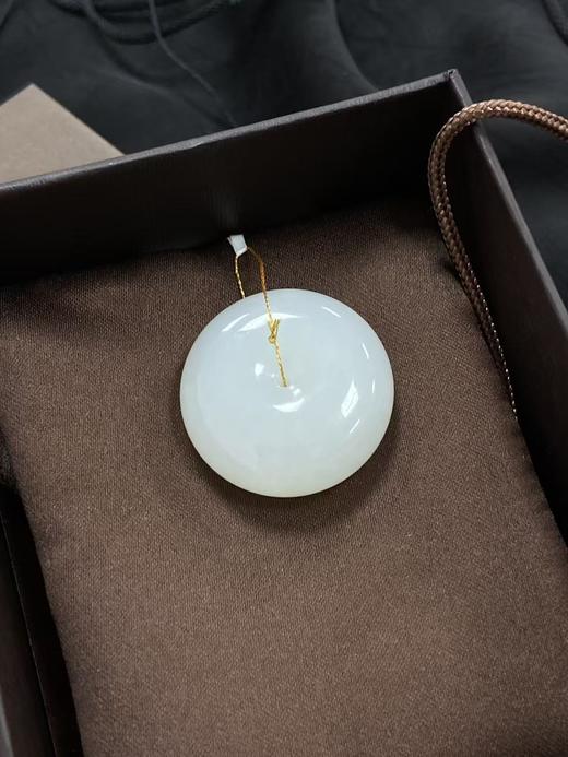 【于田产和田玉95料羊脂平安扣】30#，20克，出证书，发货1~5天，48小时鉴赏期 商品图0