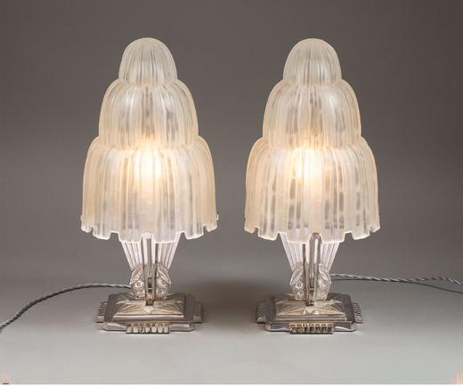 独角鹿西洋古董法国顶级水晶工坊莱俪LALIQUE设计出品镀镍青铜灯柱装饰「Dahlias 大丽花」主题乳色灯罩水晶古董台灯艺术摆件 商品图1