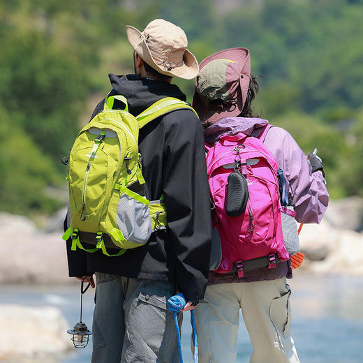 户外男女同款大容量登山背包 旅游爬山轻便专业徒步运动旅行双肩包国庆出游 商品图1