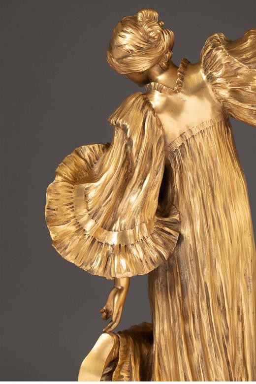 独角鹿西洋古董法国雕塑艺术家A.Léonard签名创作Susse Freres工坊出品飘带舞者系列缟玛瑙底座青铜鎏金古董雕塑艺术摆件 商品图4