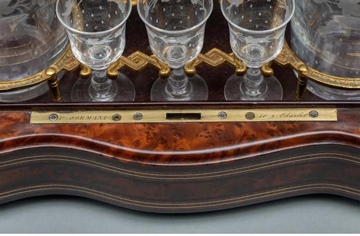 独角鹿西洋古董法国出品细木镶嵌烈酒箱装饰铜鎏金精雕支架配花叶纹蚀刻水晶古董酒具套件 商品图4