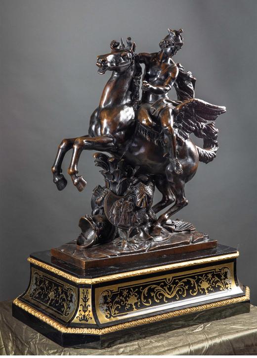 独角鹿西洋古董法国出品雕塑家Antoine Coysevox设计布勒镶嵌底座装饰青铜雕塑作品一对《骑飞马的荣誉女神与墨丘利》 商品图3