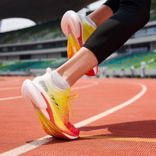 安踏马赫4代PRO v2丨氮科技轻质专业跑步鞋男竞速跑鞋112535584 商品图9