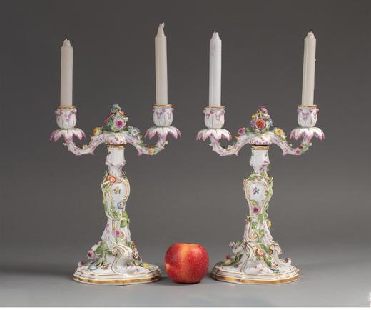 独角鹿西洋古董德国梅森瓷面浮雕装饰彩绘描金双枝头烛台古董摆件 商品图1