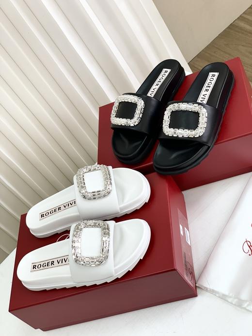 R*v 2025春夏新款 时尚钻扣系列拖鞋 商品图2
