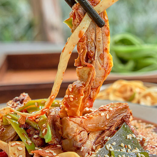 黄老五花生嫂正宗乐山红油钵钵鸡聚会宵夜618g秘制红油麻辣鲜香 商品图3