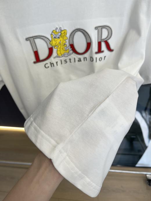 迪家龙年限定刺绣字母LOGO休闲T恤 商品图5