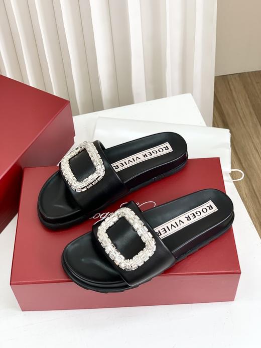 R*v 2025春夏新款 时尚钻扣系列拖鞋 商品图4