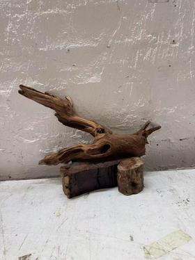 造型木头桩1个