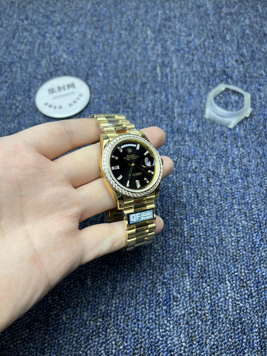 QF配重版 重量180克+ 劳力士星期日历型系列 日志40mm 黑冰糖DD 钻圈款 商品图2