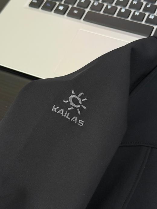 点此购买 凯乐石秋季女士户外活动抗风防泼水轻便耐磨冲锋衣外套 fc 329954 商品图12