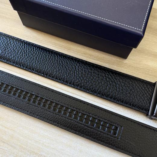 汤M自动扣荔枝纹牛皮皮带 商品图6