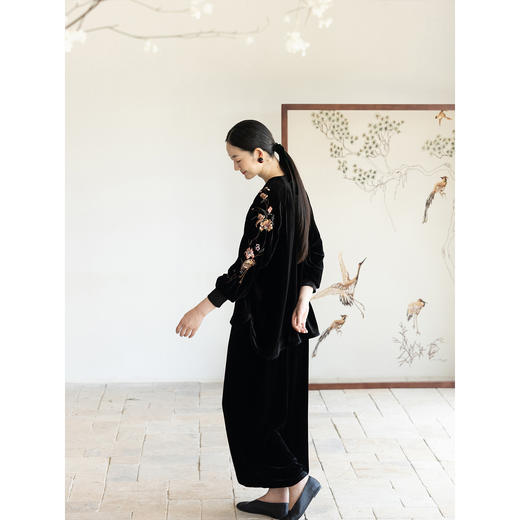 牧衣游原创 丝绒精工手绣套头衫宽松复古东方新中式短外套 浮光 商品图3