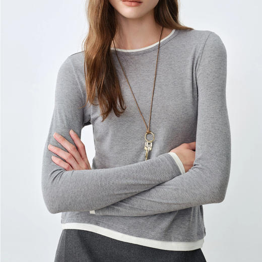 日本进口东洋纺致绸牛奶蛋白山羊绒自发热假两件长袖t恤 撞色拼接设计 手感柔软，经典圆领修饰脖颈曲线；150g克重轻膨体面料，自带高级微光泽感 商品图2