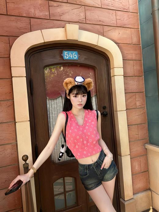 TY404-CHANEL香奈儿 Logo爱心图案满印圆领针织背心 女款 粉色  (PG*MM) 9.10直播款 商品图2