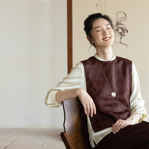 牧衣游原创 重磅24姆米提花香云纱马夹复古东方文艺百搭上衣 之行 商品图0