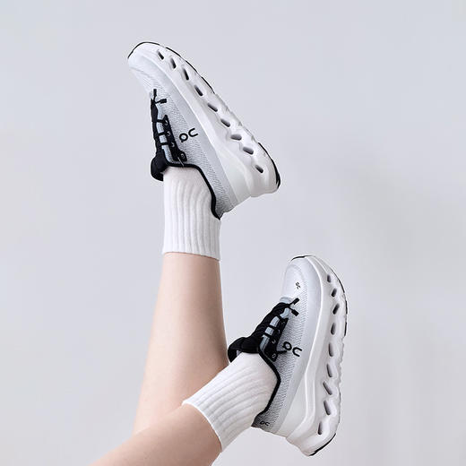 【超模君严选 100%正品】昂跑 Cloudtilt 系列！！男女款 好看百搭 运动必备 商品图1