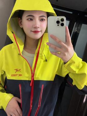 鸟家冲锋衣(波哥L,蕾姐S)