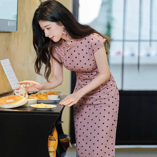 波点年轻款国风中式日常改良旗袍2025新款少女复古修身短袖春夏季 商品图2