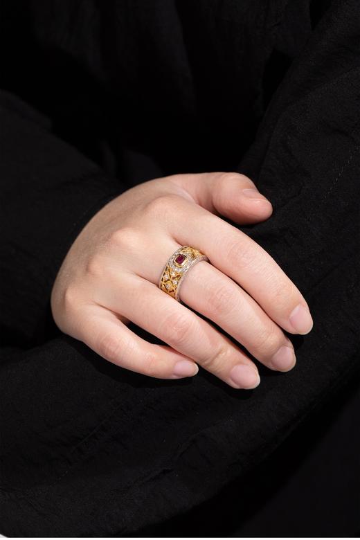 独角鹿西洋古董意大利顶级珠宝工坊布契拉提出品18K黄金及白金镂雕镶嵌钻石及红宝石戒指 商品图1